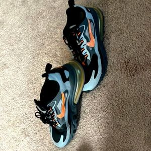 Didn’t used to wear them a lot little bit of scuffs on the shoe